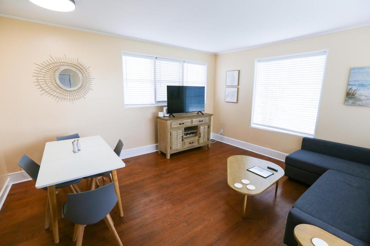 ג'קסונוויל ביץ' New Listing! Centrally Located Efficiency One Mile To The Beach! מראה חיצוני תמונה
